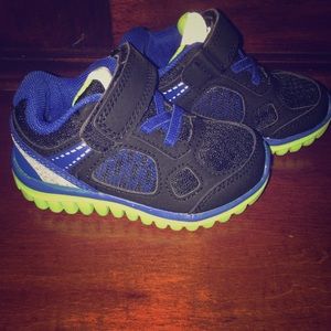 Toddler boy sneaker